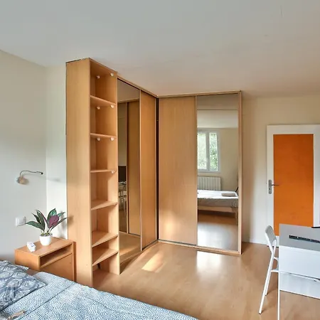 Chic And Spacious Apart Amaizing Terrace 아파트 *